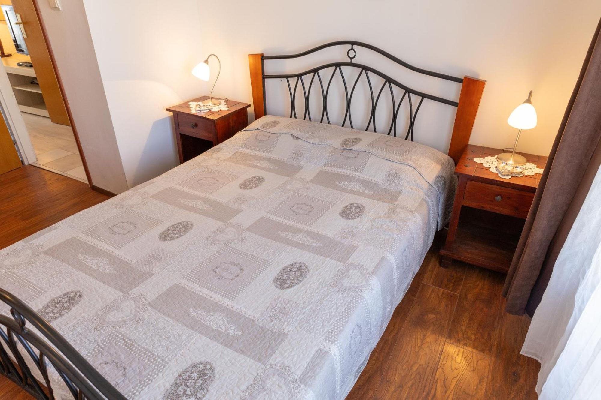 Apartmani Trlaja Vodice Exterior photo