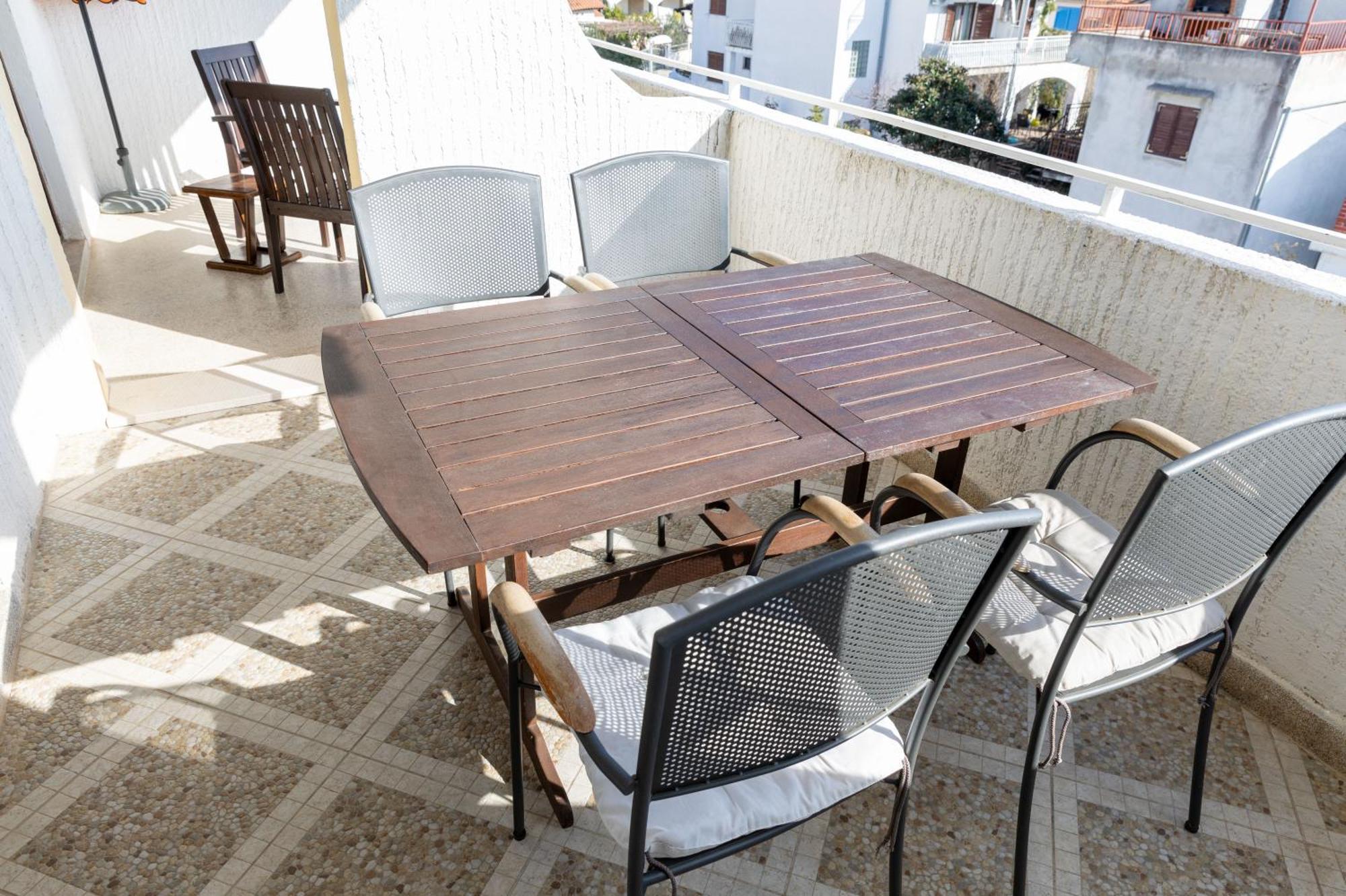 Apartmani Trlaja Vodice Exterior photo